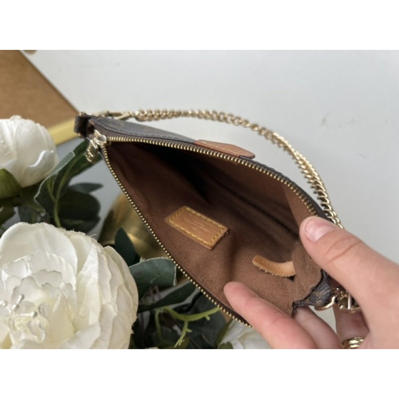 LOUIS VUITTON mini pouch piele naturala