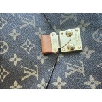 LOUIS VUITTON model METIS HOBO