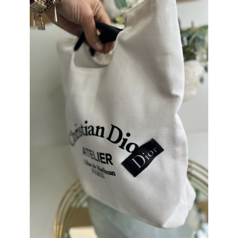 GEANTA TEXTILA DE VARA CHRISTIAN DIOR- ALB GEANTA TEXTILA DE VARA CHRISTIAN DIOR- ALB