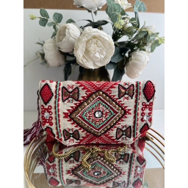PLIC BOHO CU BRODERIE
