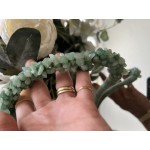 COLIER VINTAGE CU FULGI DE JAD COLIER VINTAGE CU FULGI DE JAD