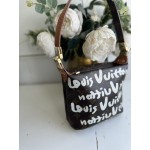 gentuta LOUIS VUITTON piele naturala gentuta LOUIS VUITTON piele naturala