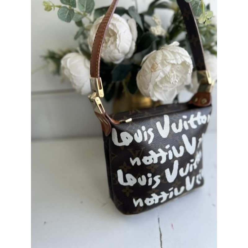 gentuta LOUIS VUITTON piele naturala gentuta LOUIS VUITTON piele naturala