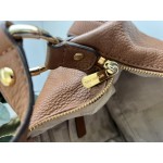 MICHAEL KORS GEANTA MARE PIELE NATURALA MICHAEL KORS GEANTA MARE PIELE NATURALA