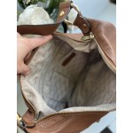 MICHAEL KORS GEANTA MARE PIELE NATURALA MICHAEL KORS GEANTA MARE PIELE NATURALA
