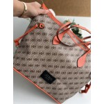 SHOPPER GUESS SHOPPER GUESS