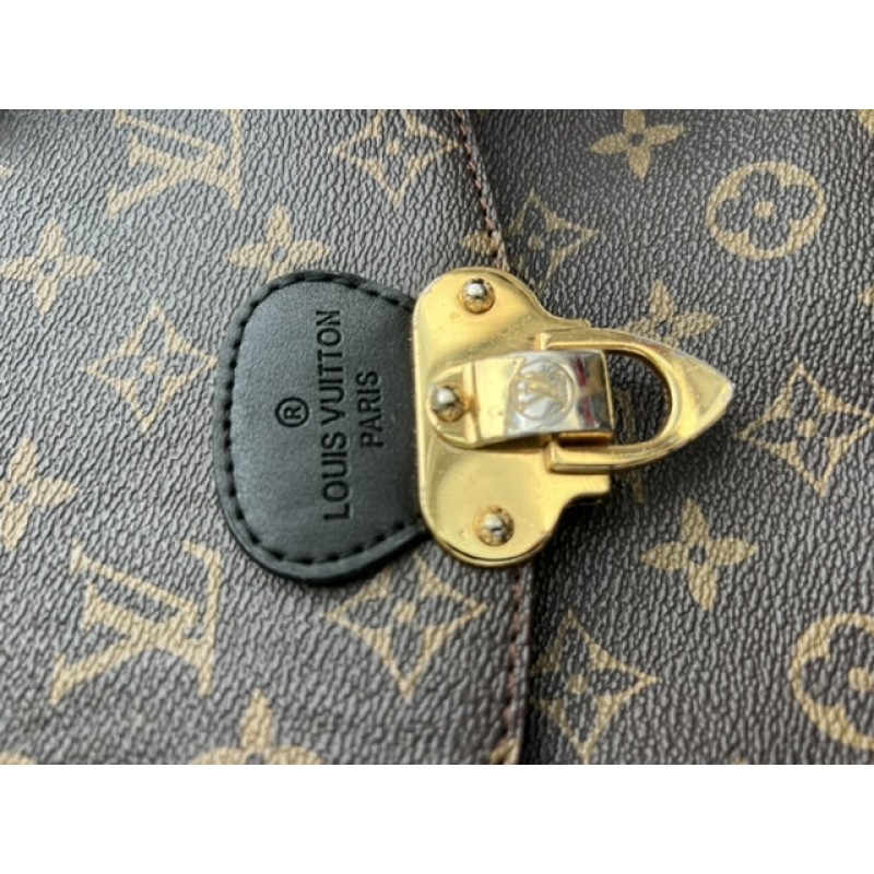 GEANTA DE MAANA LOUIS VUITTON GEANTA DE MAANA LOUIS VUITTON