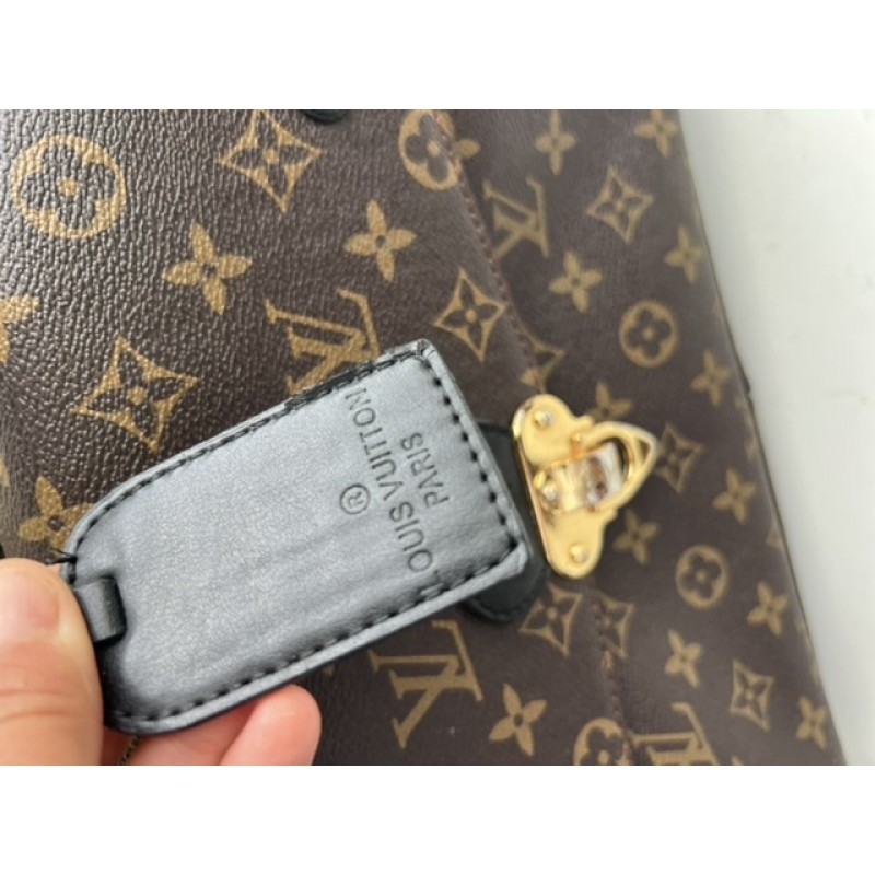 GEANTA DE MAANA LOUIS VUITTON